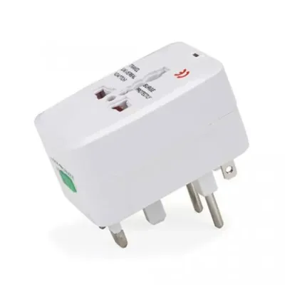 Adaptador de Tomada Universal para viagem