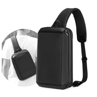 Mochila transversal com bolso interno - 2001823