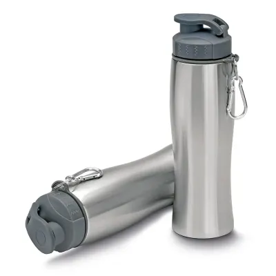 Garrafa de aço inox com capacidade de até 750 ml com mosquetão