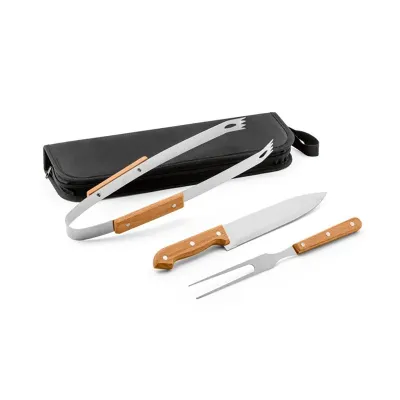 Kit churrasco em estojo com 3 utensílios em aço inox e madeira de seringueira Personalizado 1