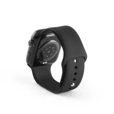 Smartwatch preto com foco na tela e bracelete em silicone - 2019248