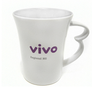 Caneca Easy branca 350 ml e impressão personalizada.